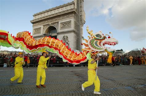 10 Popular Chinese New Year Traditions The List Love