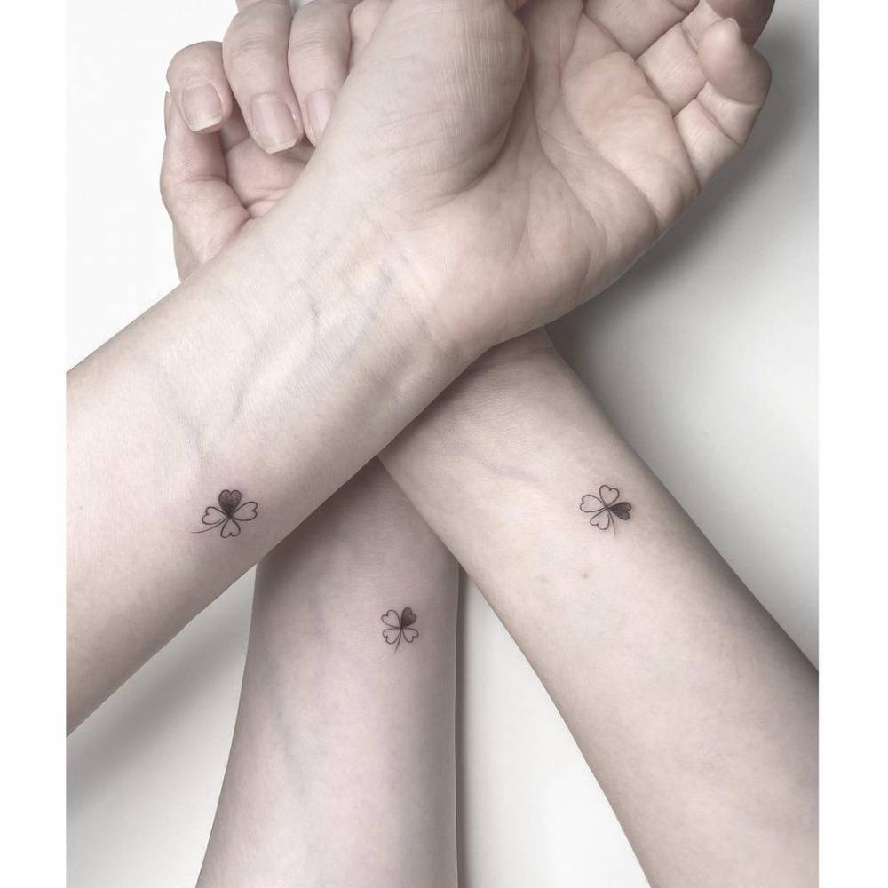 15 Uncommon Four Leaf Clover Tattoos And Their Which Means 5 Clover