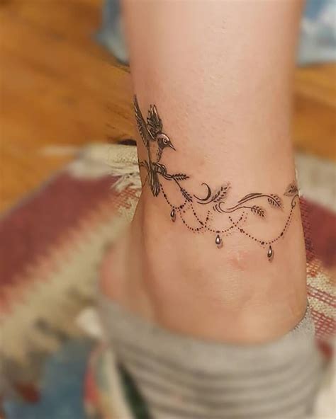 20 Stunning Ankle Bracelet Tattoo Designs For Women Beautypg