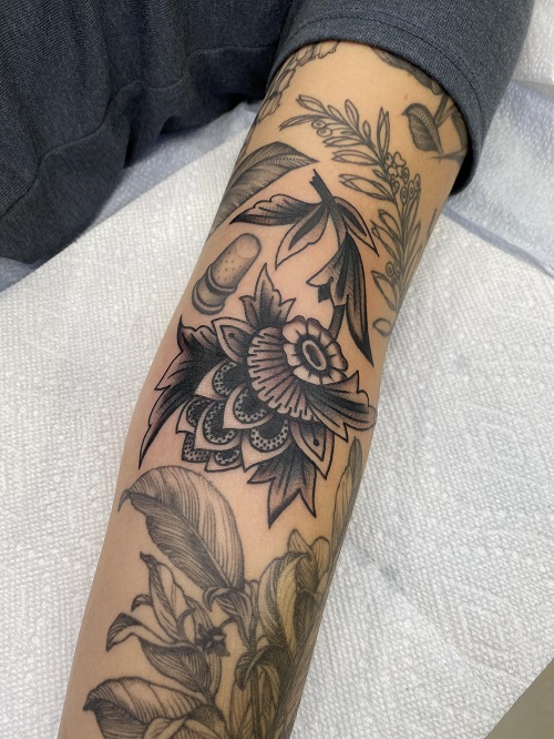 21 Black And Gray Flower Tattoos Tattoosofasia