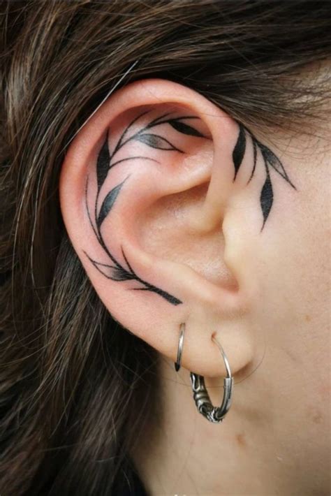 21 Cute And Cool Small Ear Tattoos For Women In 2021 Ear Tattoo
