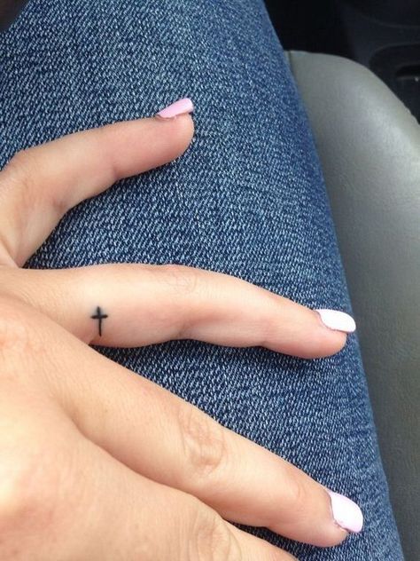 25 Amazing Cross Tattoos For Women Tattoo Glee