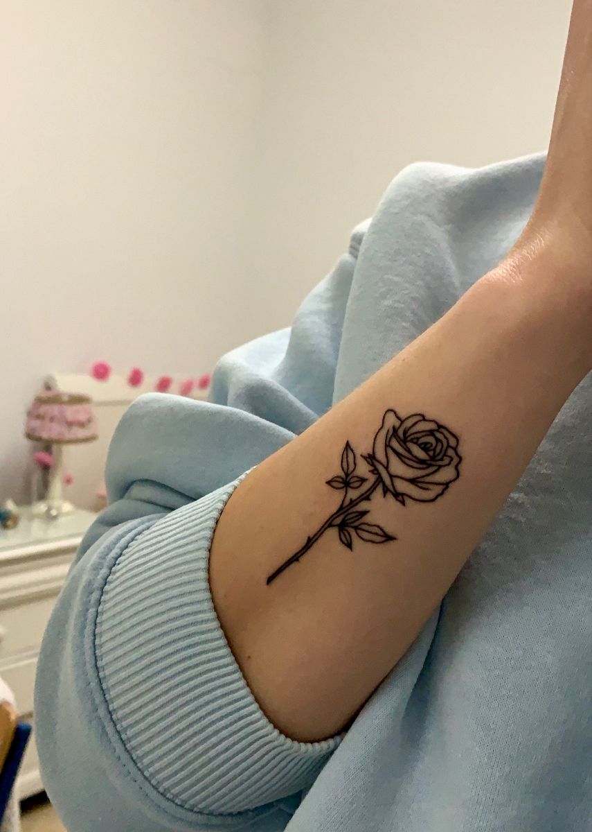25 Small Wrist Tattoos For Women Meaning The Trend Spotter
