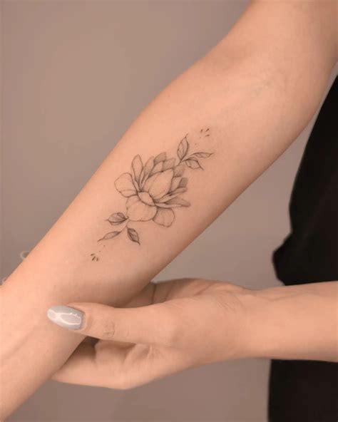 30 Delicate Flower Tattoos You Ll Actually Want Forever 30 Delicate Flower Tattoos You Ll Actually Want Forever