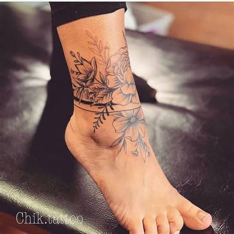 50 Elegant Ankle Tattoos For Women With Style Tattooblend