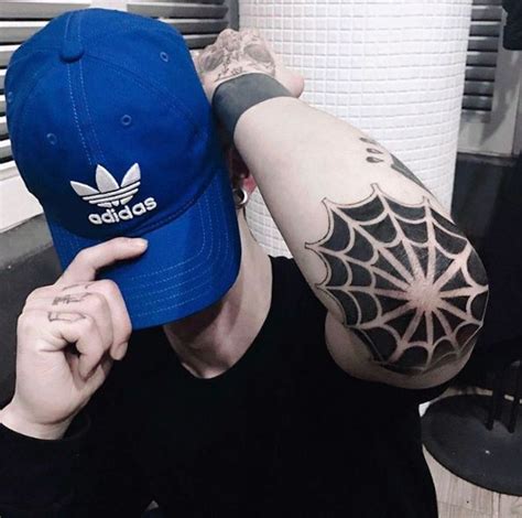 50 Traditional Elbow Tattoos Ideas And Designs 2018 Tattoosboygirl