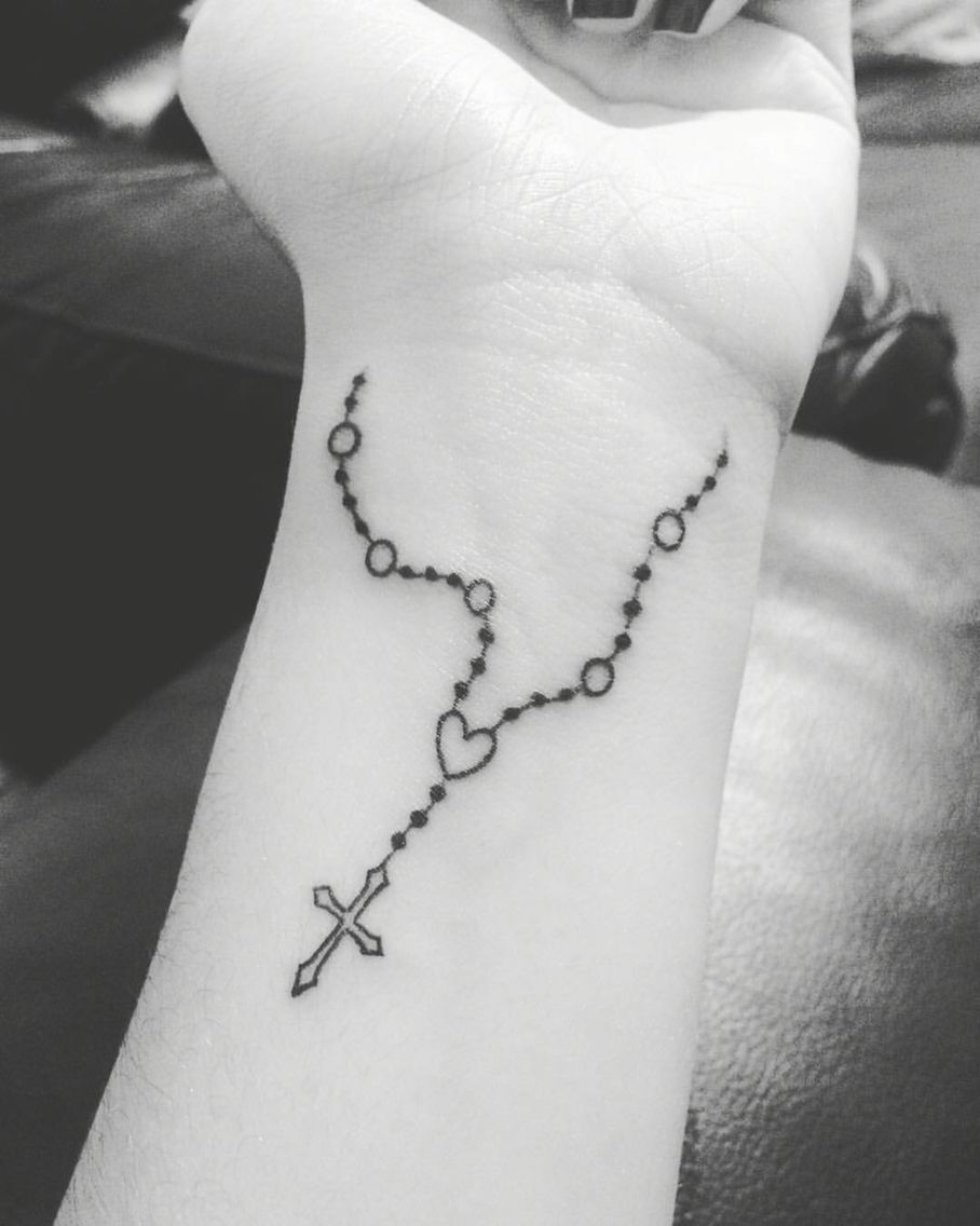 9 Beautiful Rosary Beads Tattoo Ideas Designs And Meaning