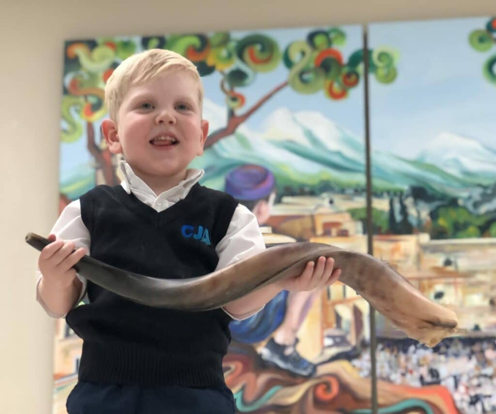 A Photobook That Shows Jewish Life In Iran To Be Published The