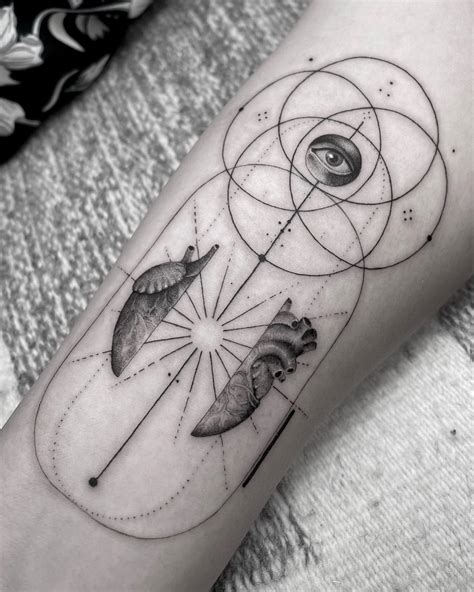 Aggregate More Than 70 Foot Prints Tattoo Best In Cdgdbentre