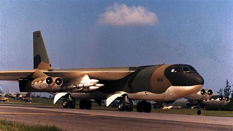 B 52G With Sram A B 52G With Short Range Attack Missiles Sram The