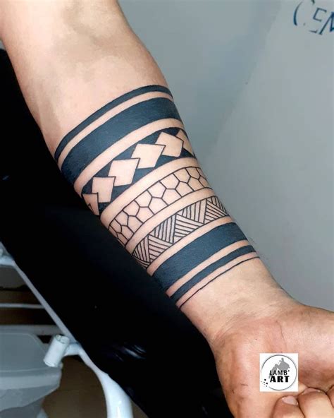 Bracelet Tattoo Ideas for Men: Stylish Ink Inspiration