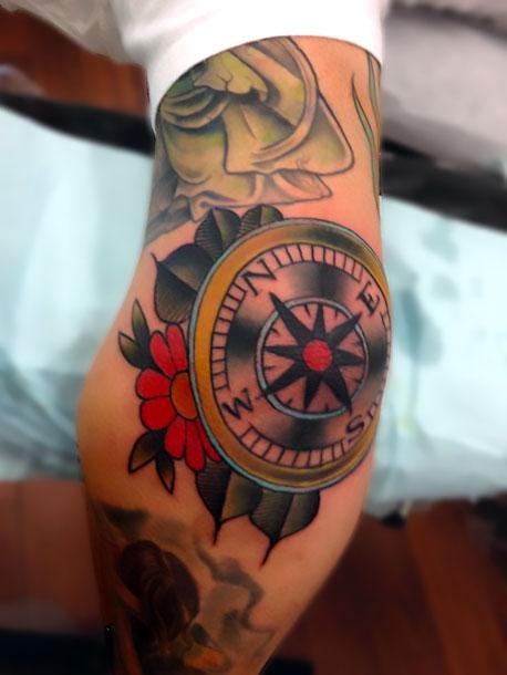 Compass Tattoo On Elbow: Unique Design Ideas & Meaning