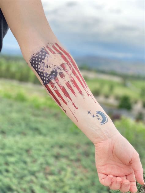 Cross Tattoos With American Flag: Bold Patriotism Ink Ideas