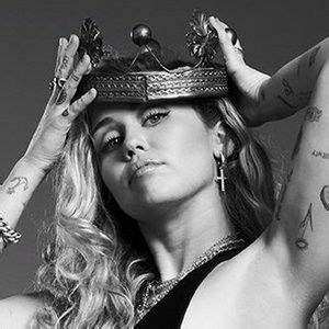 Fashion Tattoos Steal The Look Beleza De Mulher Cantores Mulher Fashion Tattoos Steal The Look Beleza De Mulher Cantores Mulher