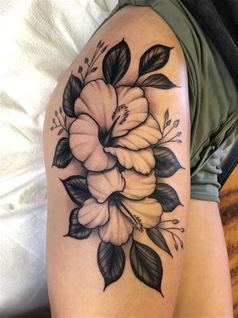 Flower Thigh Tattoo Ideas: Stunning Designs to Inspire