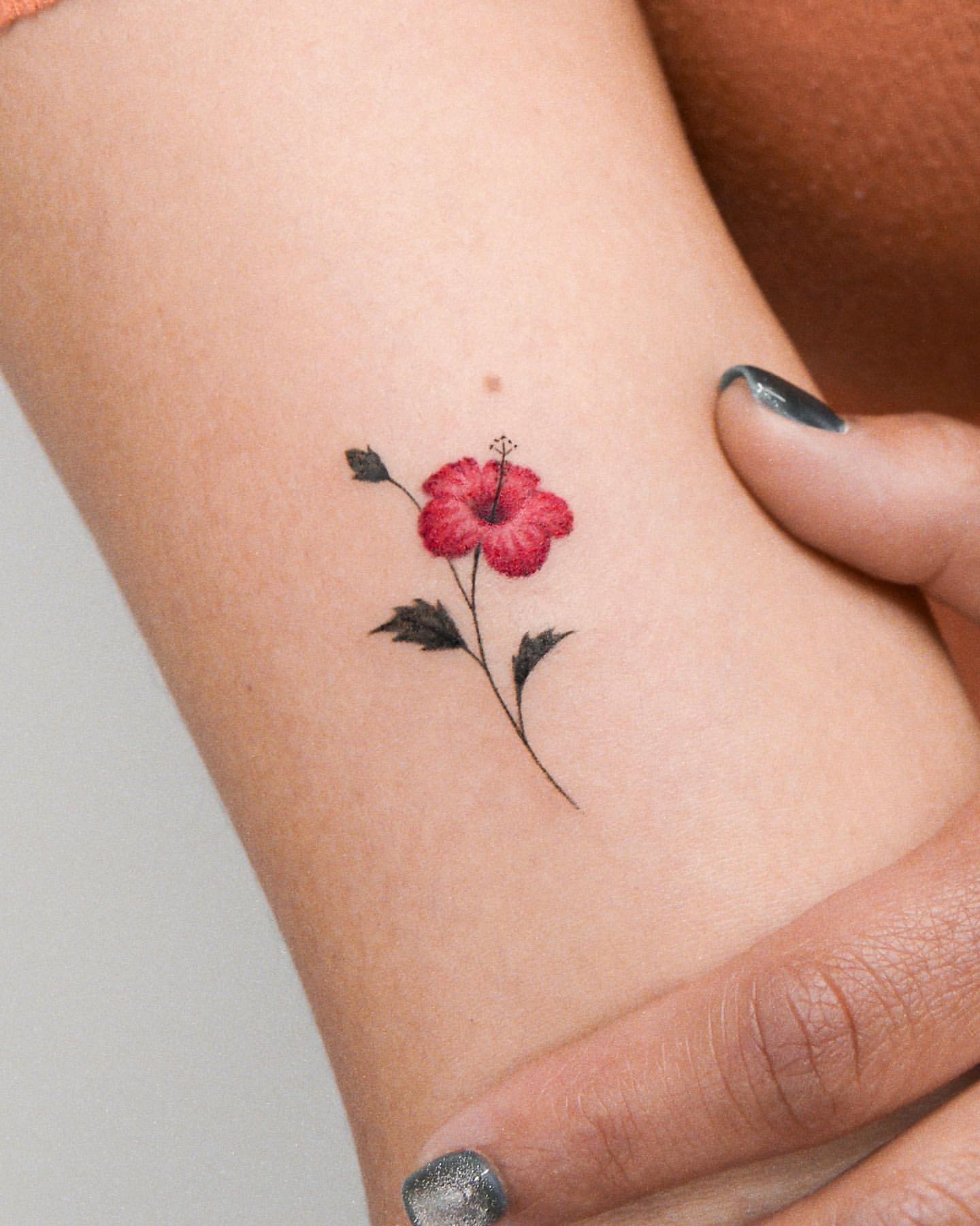 Hibiscus Tattoo Meaning: Beauty, Love, and Symbolism Explained