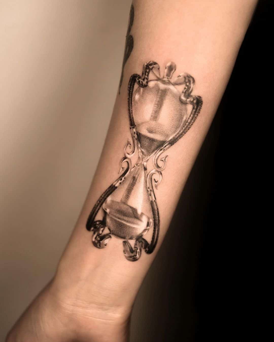 Hourglass Tattoo Design Stock Illustrations 262 Hourglass Tattoo
