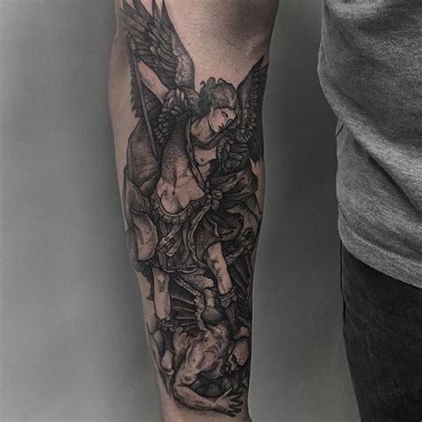 Interesantes Tatuajes De San Miguel Con Fuertes Significados Fuertes