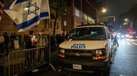 Jewish Students Locked In Nyc Amp 39 S Cooper Union As Protesters Chanted