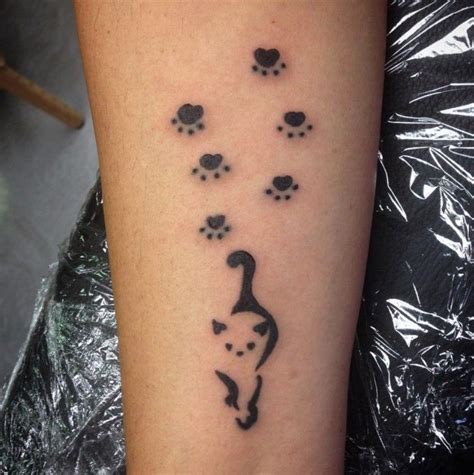 Cute Kitty Cat Paw Print Tattoo Ideas & Inspiration
