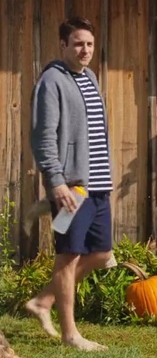 Mark Famiglietti's Feet: Photos and Measurements Revealed