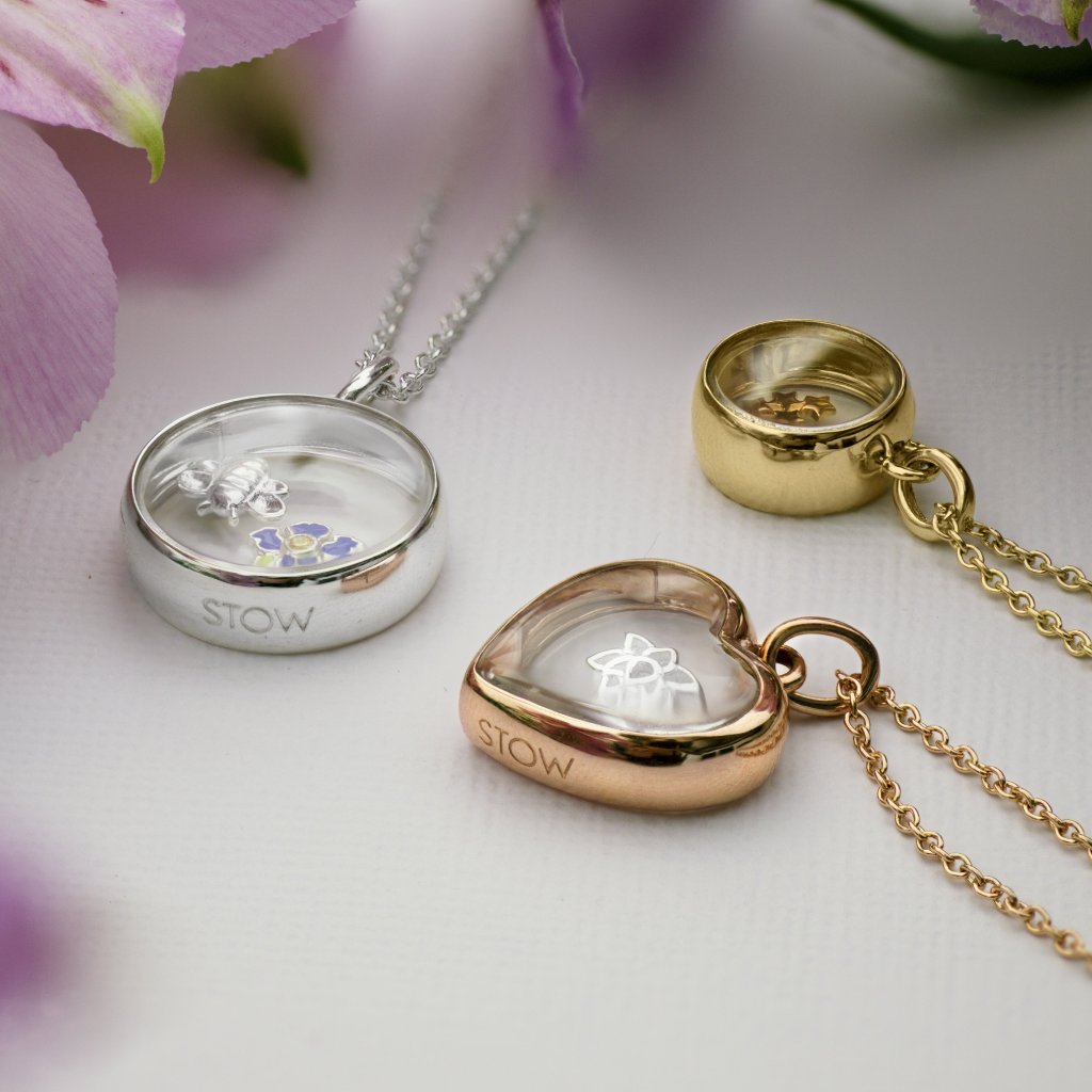 Medium Rose Gold Heart Locket Stow Lockets