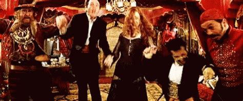 Moulin Rouge Dance Gif Moulin Rouge Dance Dancing Finn Og Del Gif Er