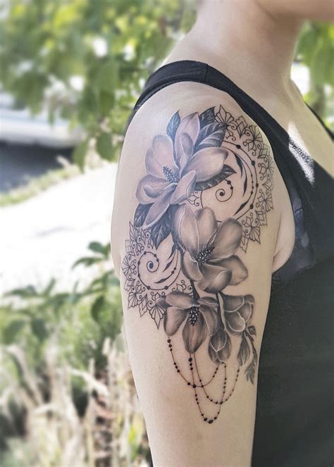 Oeuvres Encr Es Caroline Cloutier Ink Artwork Feminine Tattoo Oeuvres Encr Es Caroline Cloutier Ink Artwork Feminine Tattoo