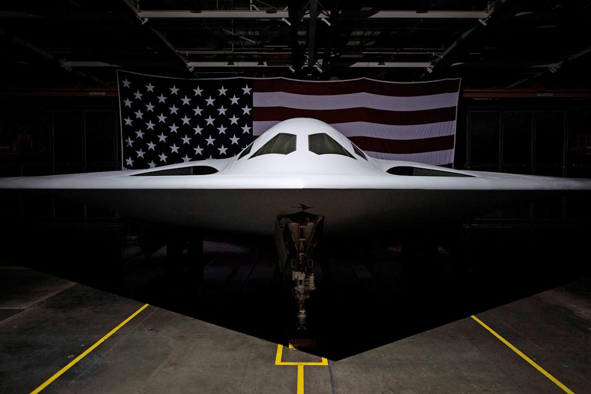 Pentagon Unveils New Stealth Bomber The B 21 Raider Hot Springs