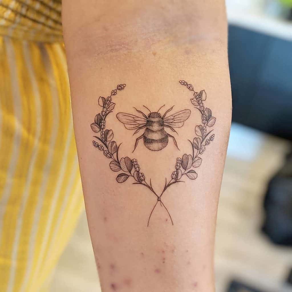 Pin By Leonor Grasso On Abeja Tattoos Bee Tattoo Meaning Bumble Bee Pin By Leonor Grasso On Abeja Tattoos Bee Tattoo Meaning Bumble Bee