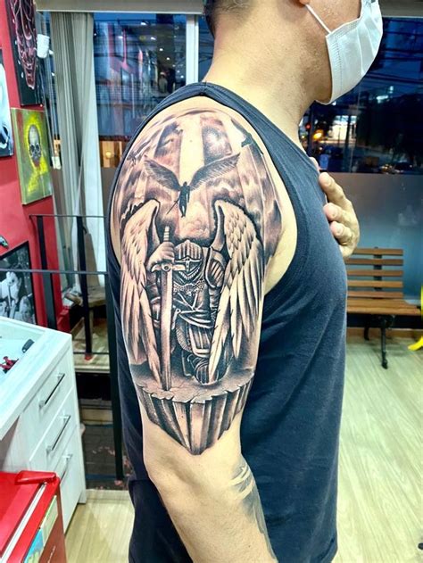 Pin Em Tatuagem Tatuagem De Anjo Guerreiro Primeiras Tatuagens