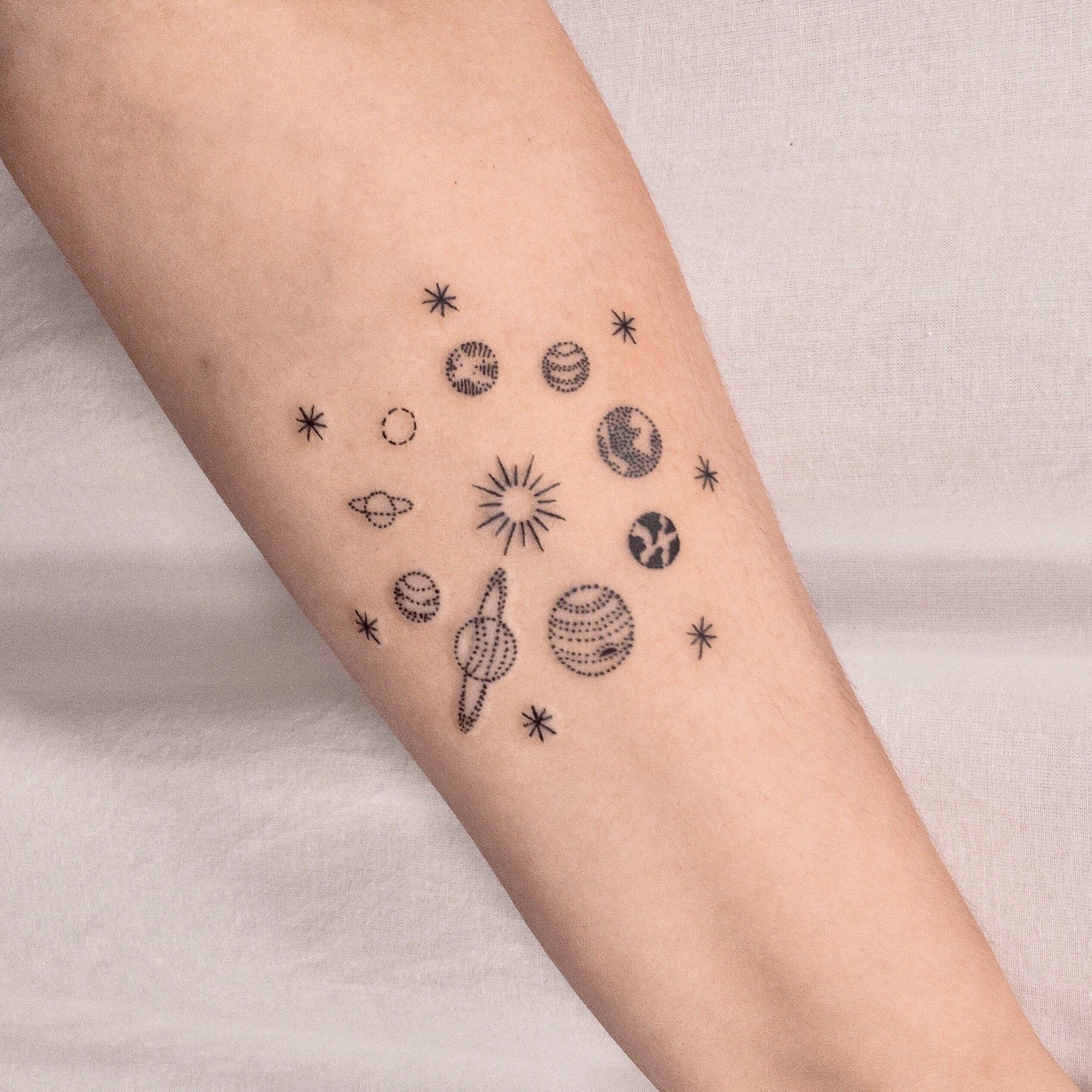 Planets Tattoo Design Ideas Images Saturn Tattoo Planet Tattoos