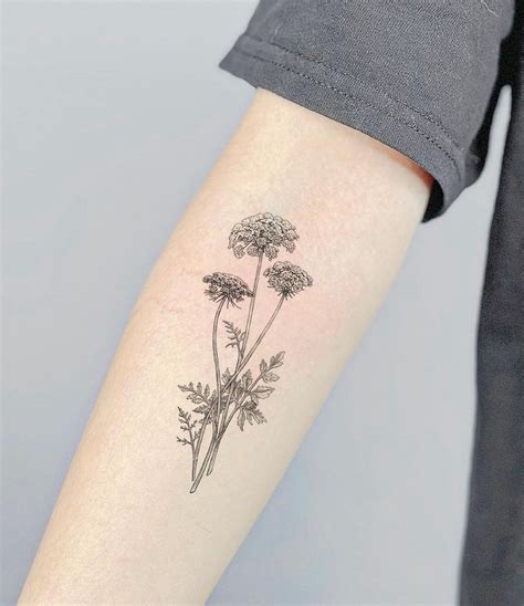 Queen Anne's Lace Tattoo Ideas & Inspiration
