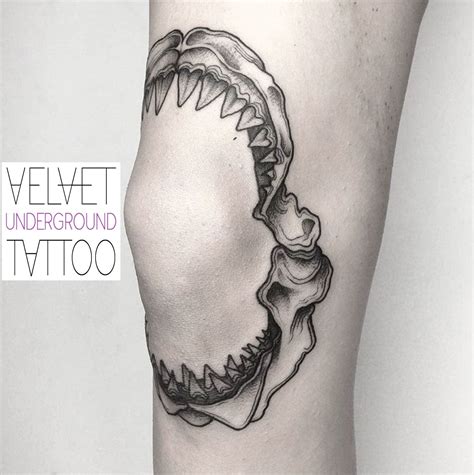 Shark Jaw Knee Tattoo: Bold Body Art Ideas