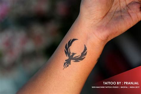 Simple Black Phoenix Tattoo: Minimalist Design Ideas & Meaning