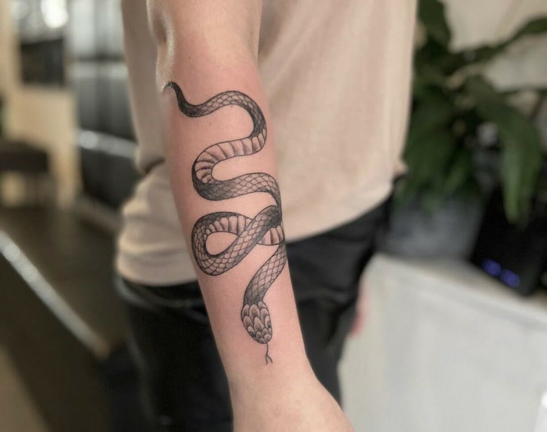 Snake Arm Tattoo Into Shoulder Design Ideas & Tips