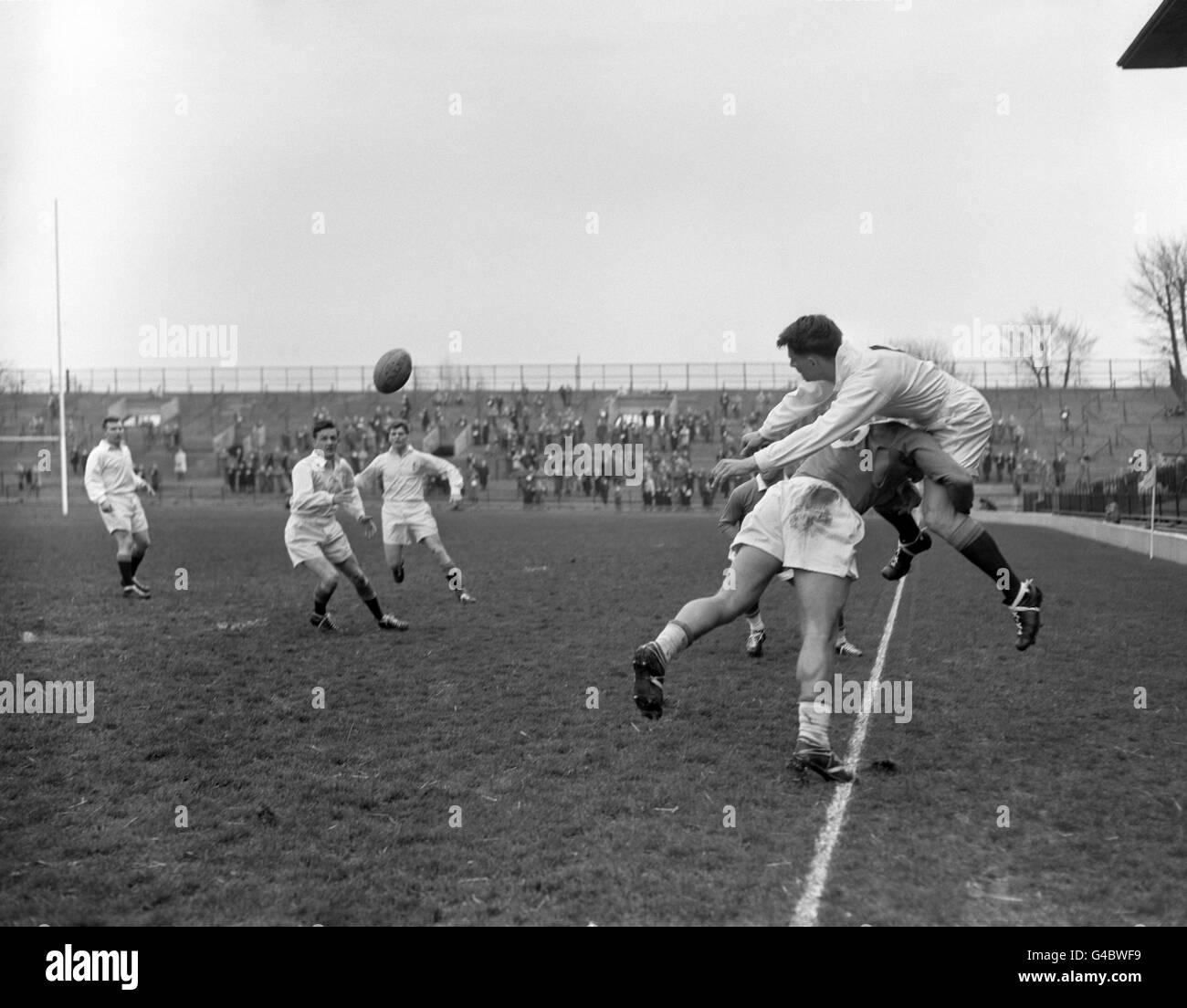 Soldat Depuy French Armed Charges In Lifts Off P E Mettler Hi Res Stock Soldat Depuy French Armed Charges In Lifts Off P E Mettler Hi Res Stock