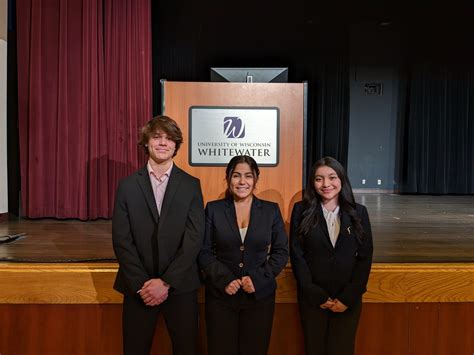 Speech Students Find Connections Whitewater High