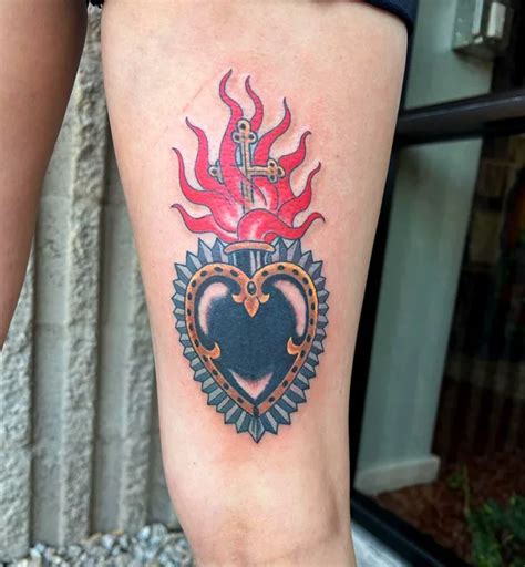 Tattoosymbolism Tattoos Old School Sacred Heart Of Jesus And Tattoosymbolism Tattoos Old School Sacred Heart Of Jesus And