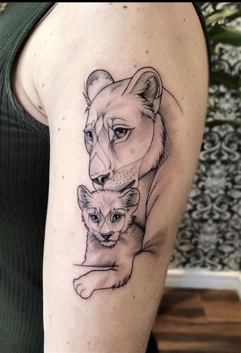 Tatuaje Leona Y Cachorro Peque O Tattoo Shop Madrid