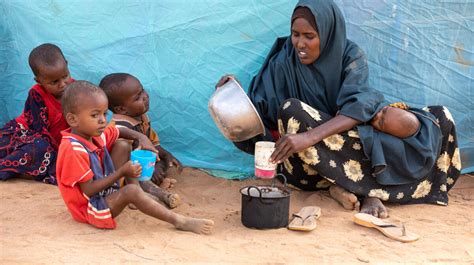 Unhcr Drought And Conflict Force 80 000 To Flee Somalia For Kenya S