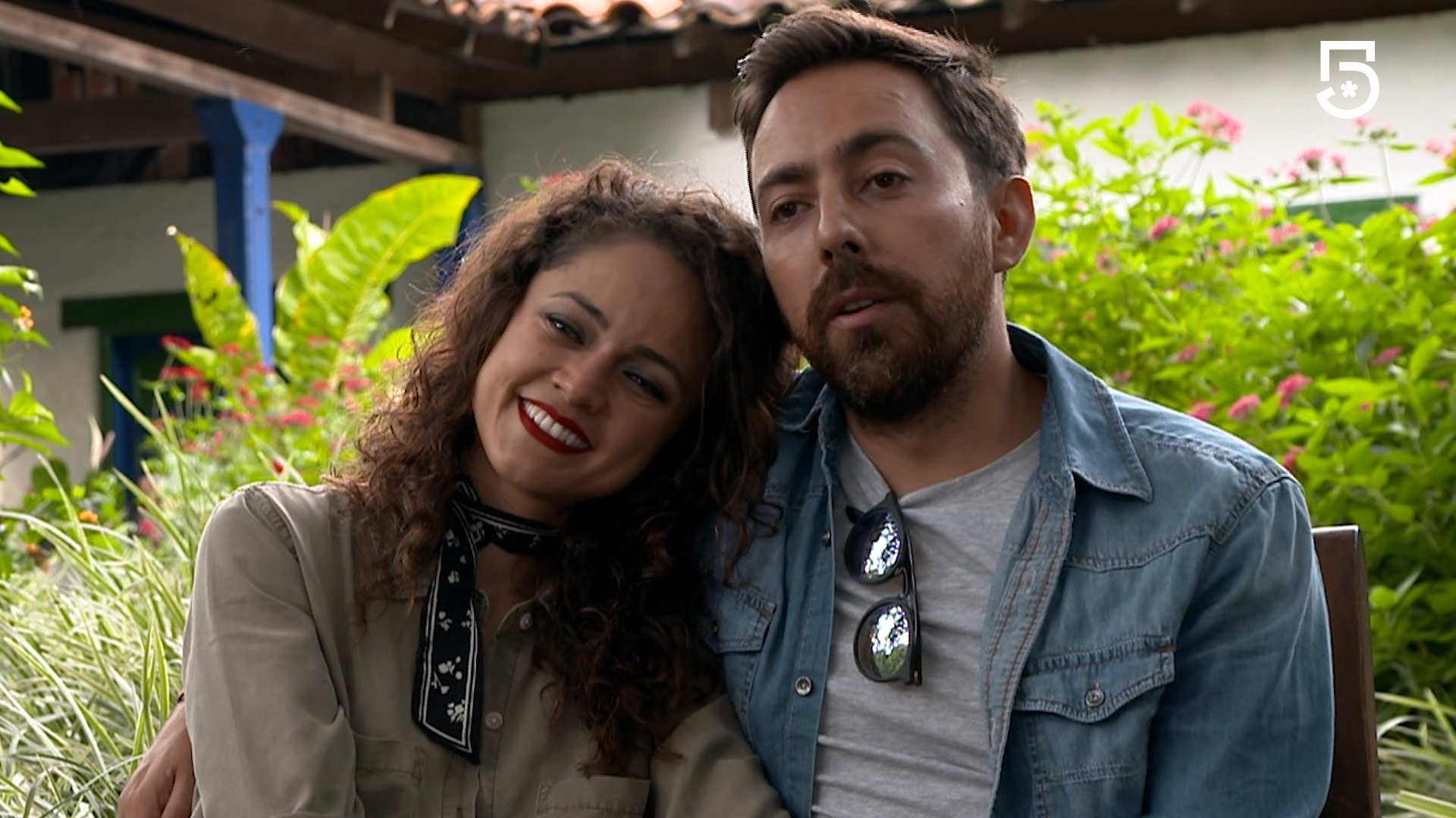 Video Exclusivo Jessica Y Adri N Se Ganan Una Cita Shows Video Exclusivo Jessica Y Adri N Se Ganan Una Cita Shows