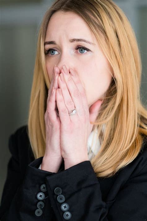 Visage De Couverture De Femme De Probl Me De Peine De Mauvaise Nouvelle Visage De Couverture De Femme De Probl Me De Peine De Mauvaise Nouvelle