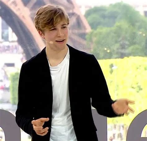 Young Inventor Fionn Ferreira Uses Ferrofluid And Magnets To Tackle